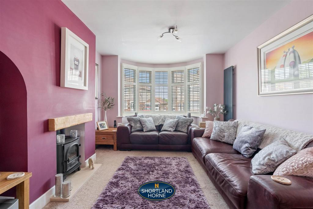 107 Lincroft Crescent WM (9 of 30).jpg