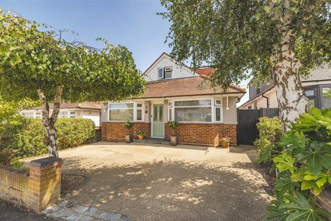 4 bedroom detached bungalow for sale, St. Andrews Crescent, Windsor