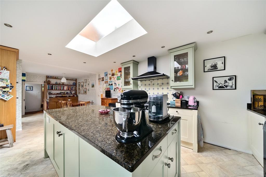 Kitchen/Breakfast