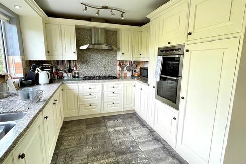 4 bedroom detached house for sale, Liddell Park, Craig y don, Llandudno