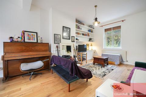 2 bedroom terraced house for sale, Stephenson Street, NW10