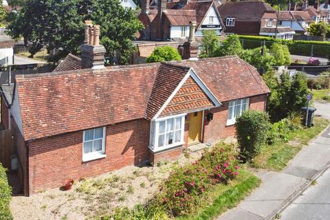 2 bedroom detached house for sale, Main Street, Northiam