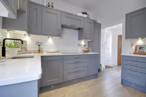 2 bedroom detached house for sale, Main Street, Northiam