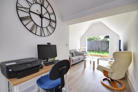 2 bedroom detached house for sale, Main Street, Northiam