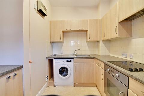 1 bedroom retirement property for sale, Chauncy Court, Hertford SG14