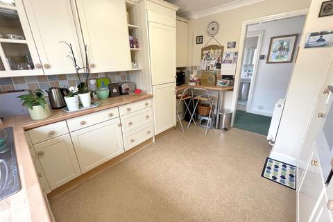 5 Bowbridge Gardens, Bottesford, Nottingham, NG13 0AZ