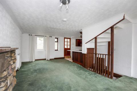 2 bedroom terraced house for sale, 32 Wester Loan, Milnathort