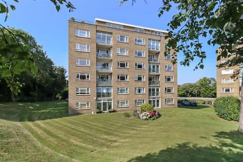 3 bedroom flat for sale, Compton Place Road, Eastbourne