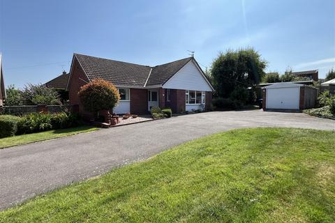 8 Tithe Barn Close, Hampton Magna, Warwick, CV35 8RU