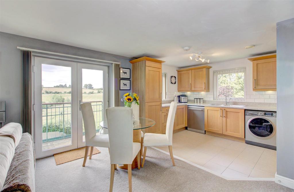 Kitchen/dining area
