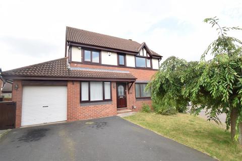 4 bedroom detached house to rent, Silcoates Avenue, Wakefield WF2