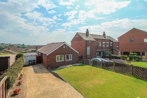 2 bedroom detached bungalow for sale, Dewsbury Road, Ossett WF5