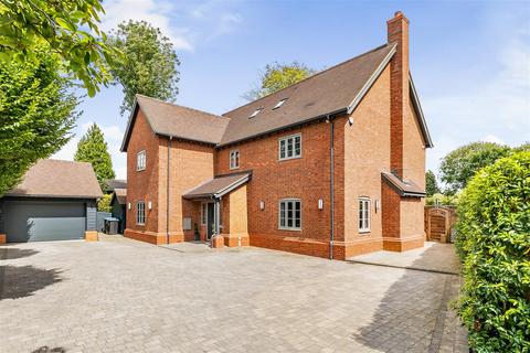 5 bedroom detached house for sale, Ashlyns Grove, Berkhamsted