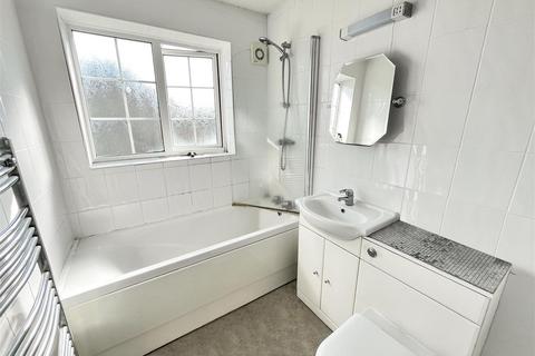 27 Birkdale, Warmley, Bristol, BS30 8GH