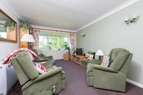 2 bedroom apartment for sale, Hillstead Court, Basingstoke RG21