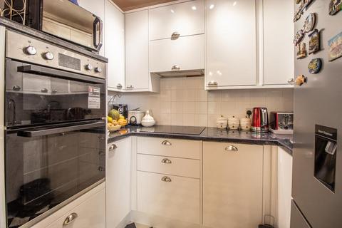 1 bedroom retirement property for sale, Cambridge Road, Southend-on-Sea SS1