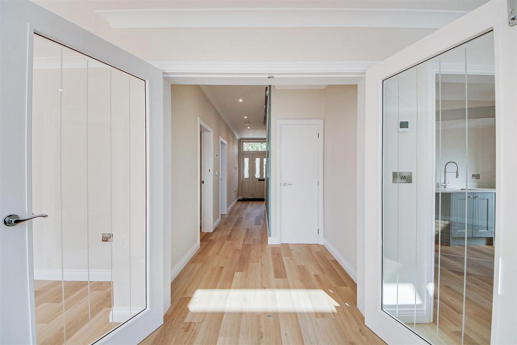 Hall / Kitchen Diner