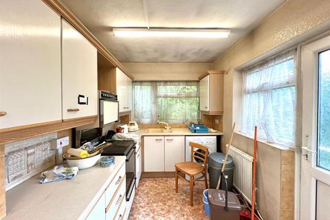 59 Cavendish Road, London, N18 2LT