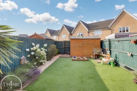 42 Colossus Way, Norwich, NR5 0UX
