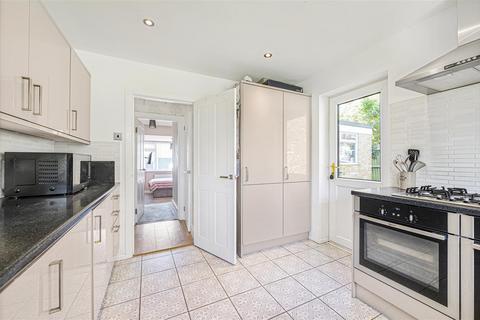 92 Lexden Road, Seaford, BN25 3BB