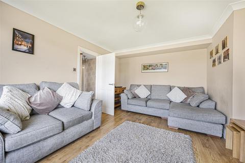 92 Lexden Road, Seaford, BN25 3BB