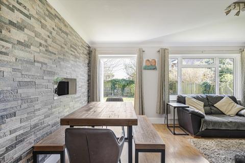 92 Lexden Road, Seaford, BN25 3BB