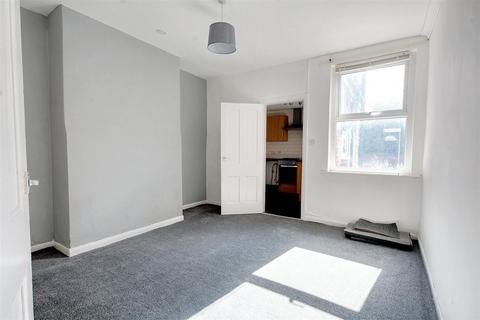 3 bedroom end of terrace house for sale, Wellington Street, Stapleford, Nottingham