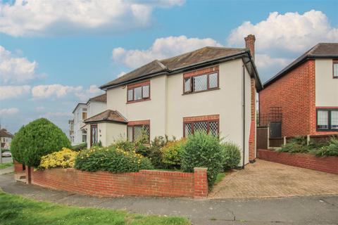 4 bedroom detached house for sale, Westwood Avenue, Brentwood