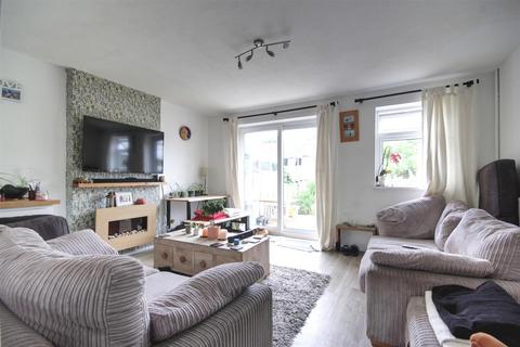 3 bedroom terraced house for sale, Ilex Road, St. Ives