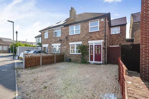 3 bedroom semi-detached house for sale, Mead Lane, Glenwood