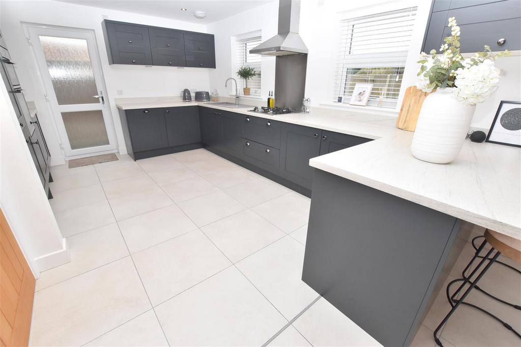 Kitchen diner