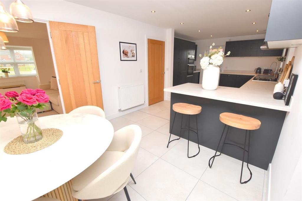 Kitchen diner