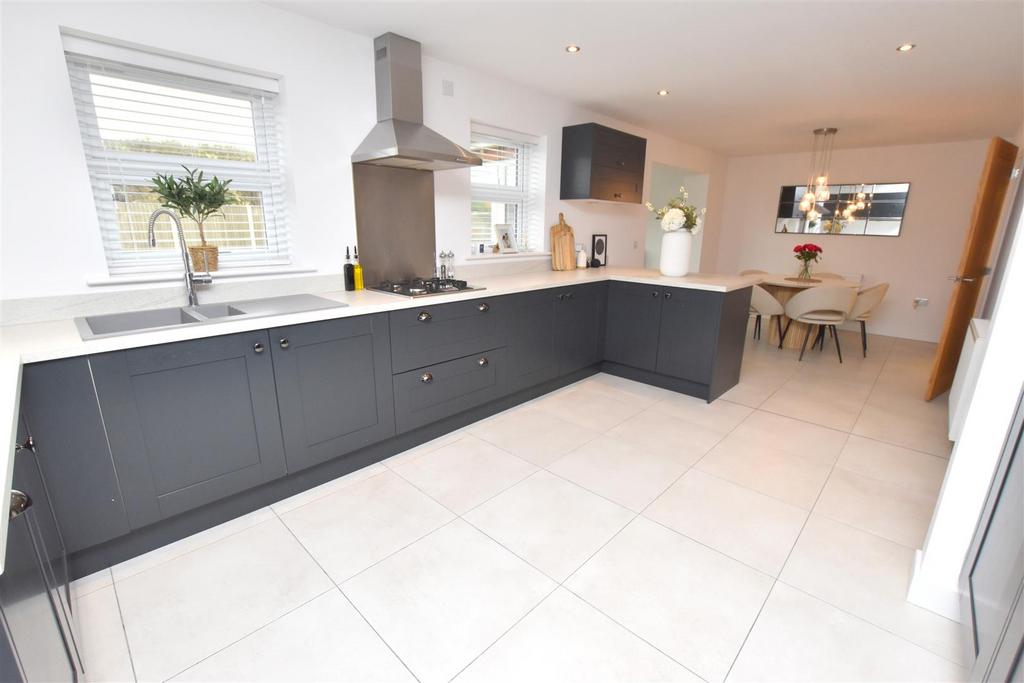 Kitchen diner