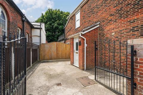 2 bedroom semi-detached house for sale, Waterloo Road, Havant PO9