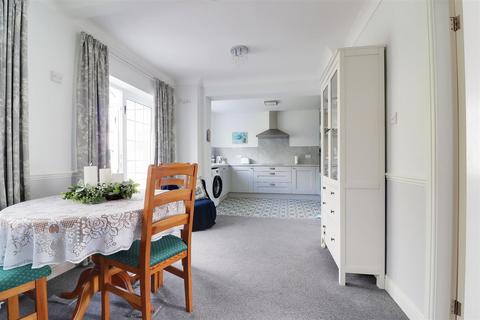 27 Astral Close, Hessle, HU13 9DE