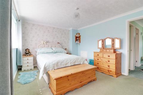 27 Astral Close, Hessle, HU13 9DE