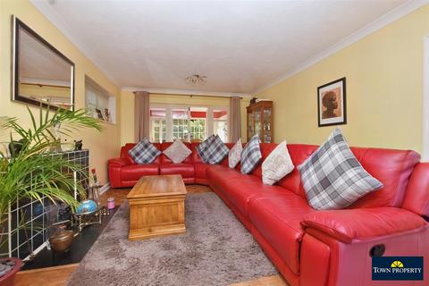 4 bedroom detached house for sale, Ruskin Road, Eastbourne