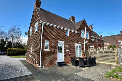 15 Brickyard Lane, Melton, North Ferriby, HU14 3HB