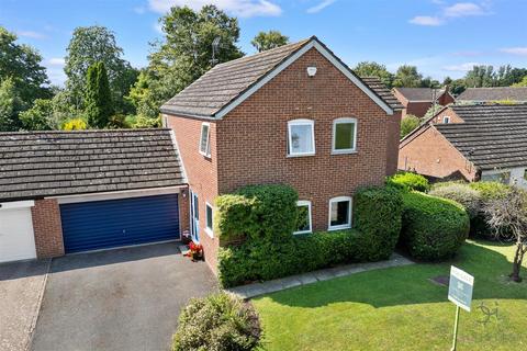 4 bedroom link detached house for sale, Church Lane, Pershore WR10