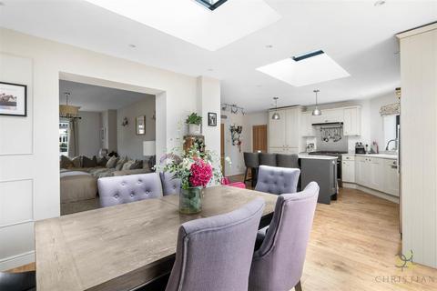 5 Sandscroft Avenue, Broadway, WR12 7EJ