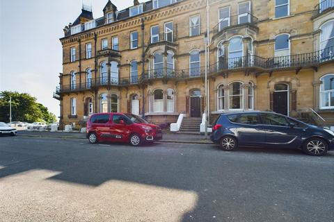 3 bedroom apartment for sale, Esplanade Gardens, Scarborough YO11