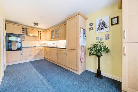 2 bedroom flat for sale, Edward Lynton Court, Cockermouth CA13