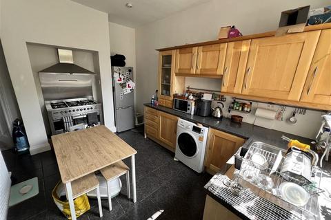 2 bedroom terraced house for sale, Maltkiln Lane, Castleford