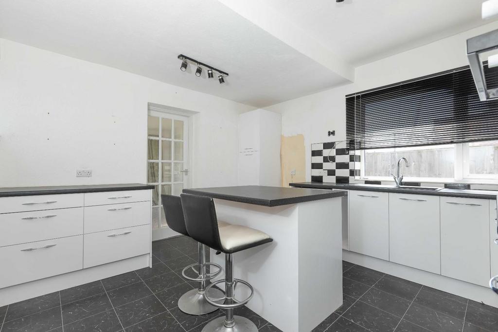48 Chester Ave 6.JPG