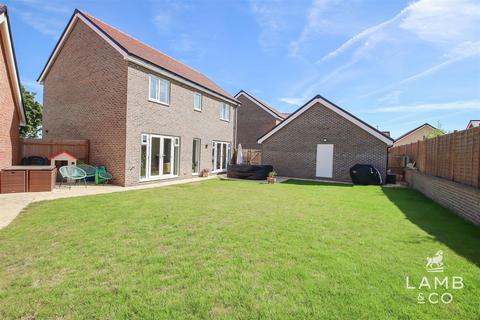 37 Ellis Road, Thorpe-le-soken, Clacton-on-sea, CO16 0DZ
