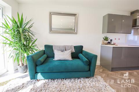 37 Ellis Road, Thorpe-le-soken, Clacton-on-sea, CO16 0DZ