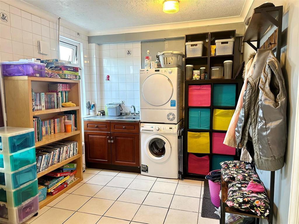 Utility Room.jpg