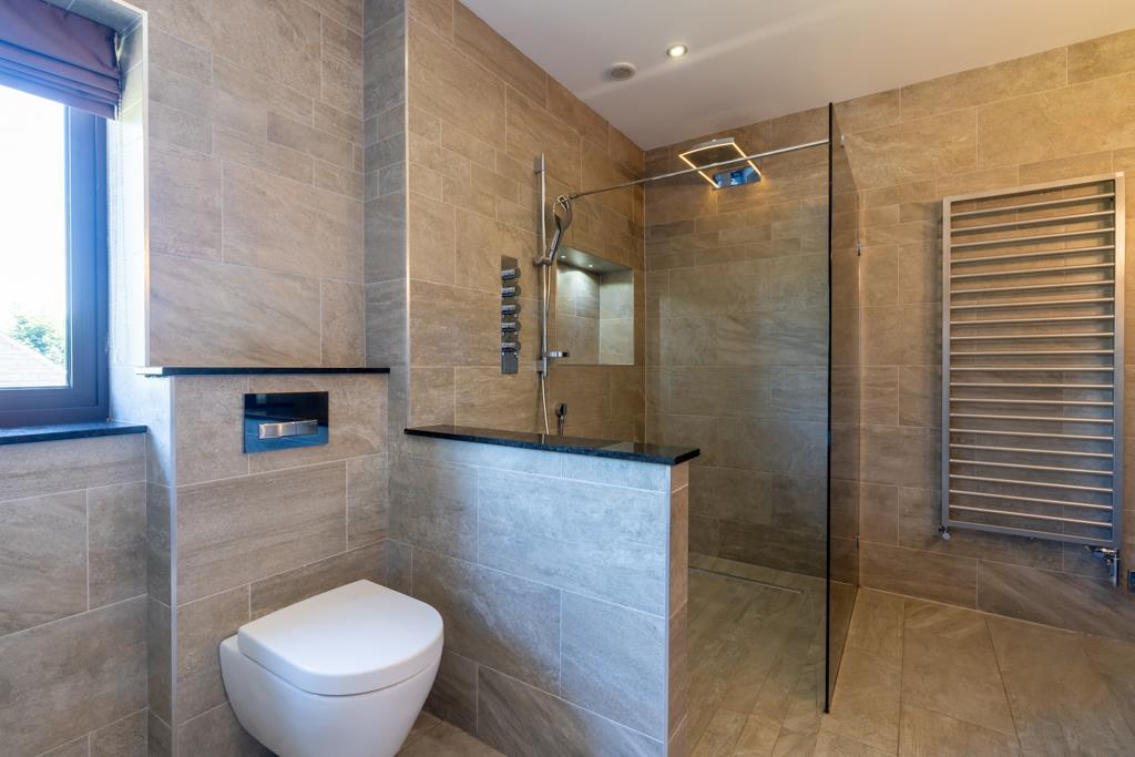 Master En-Suite