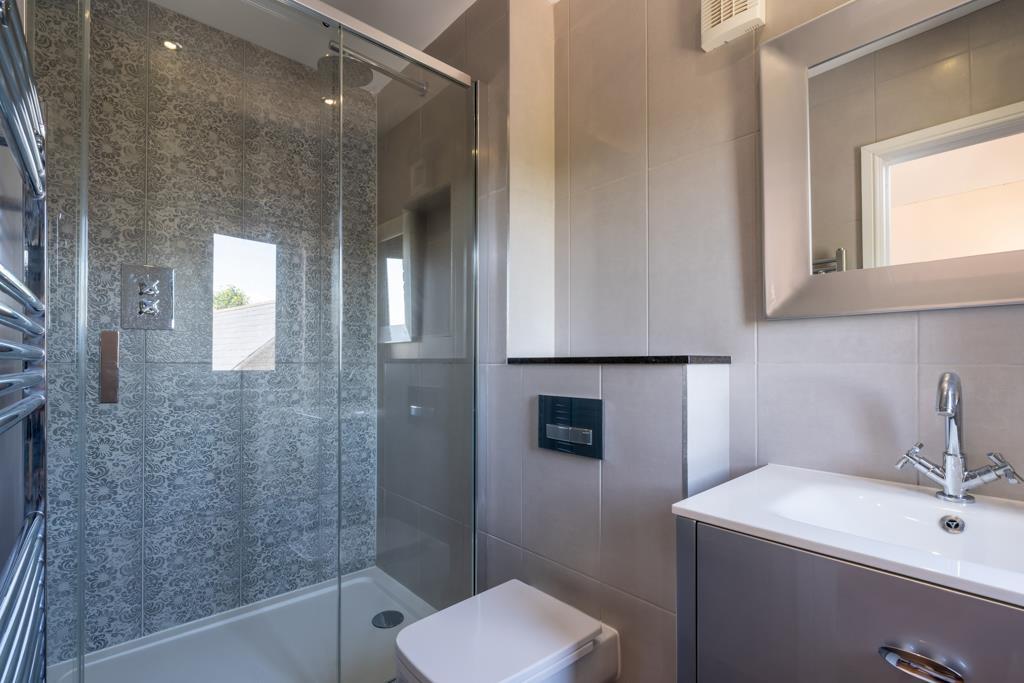 Bedroom 2 En-Suite