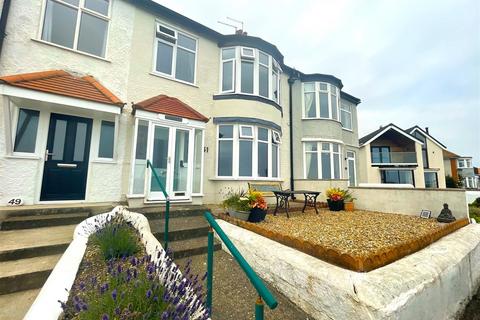 51 Esplanade, Hornsea, HU18 1NQ